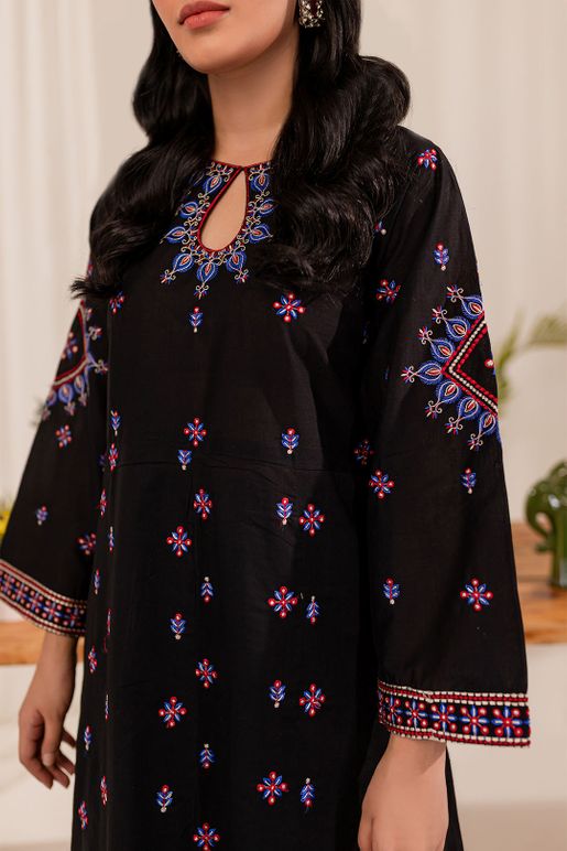 image00115_1709882279-1117802705326 black women trendy embroidered 2pc set-1009 - Image 1