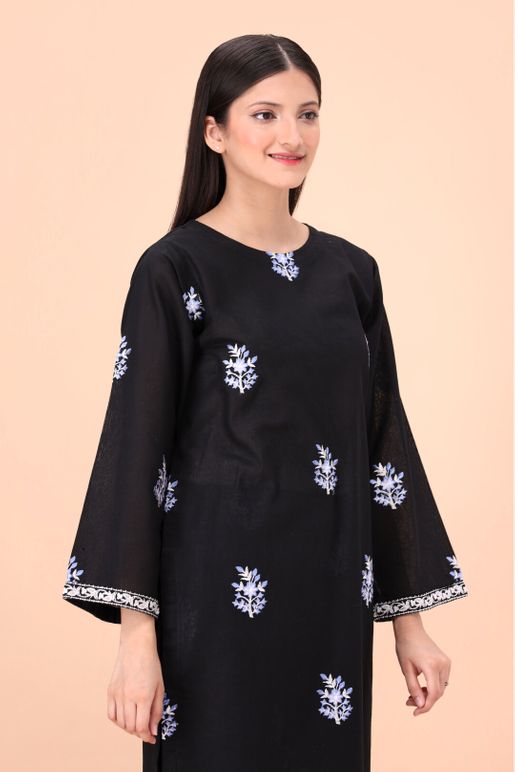 mai-pret-3-2_1711544431-1063683588713 black women trendy embroidered 2pc set-1008 - Image 1
